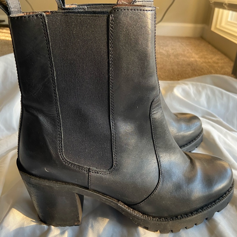 Black Leather boots women’s size 40 US size 9